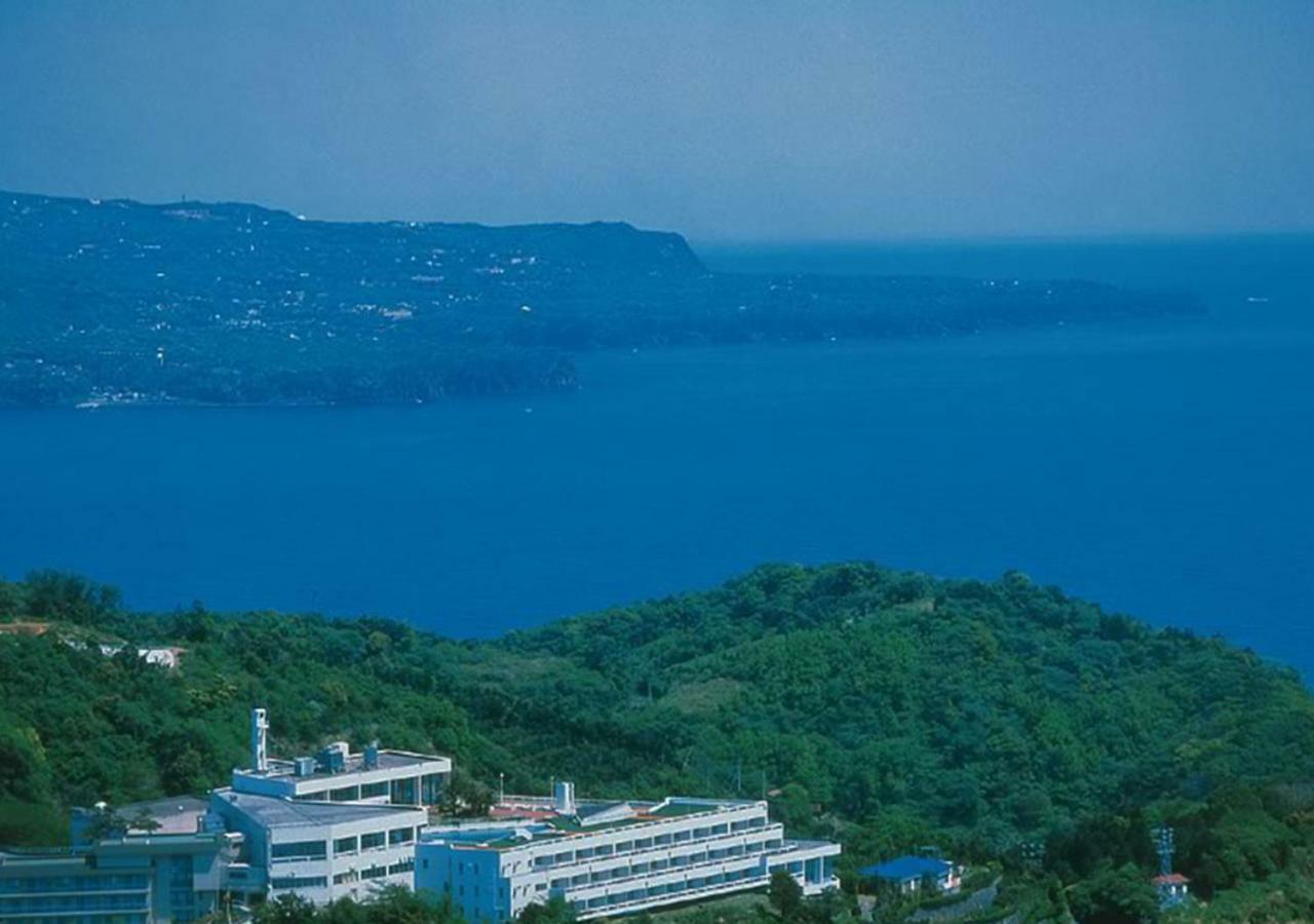 Готель Atagawa Heights Хіґашіідзу Екстер'єр фото