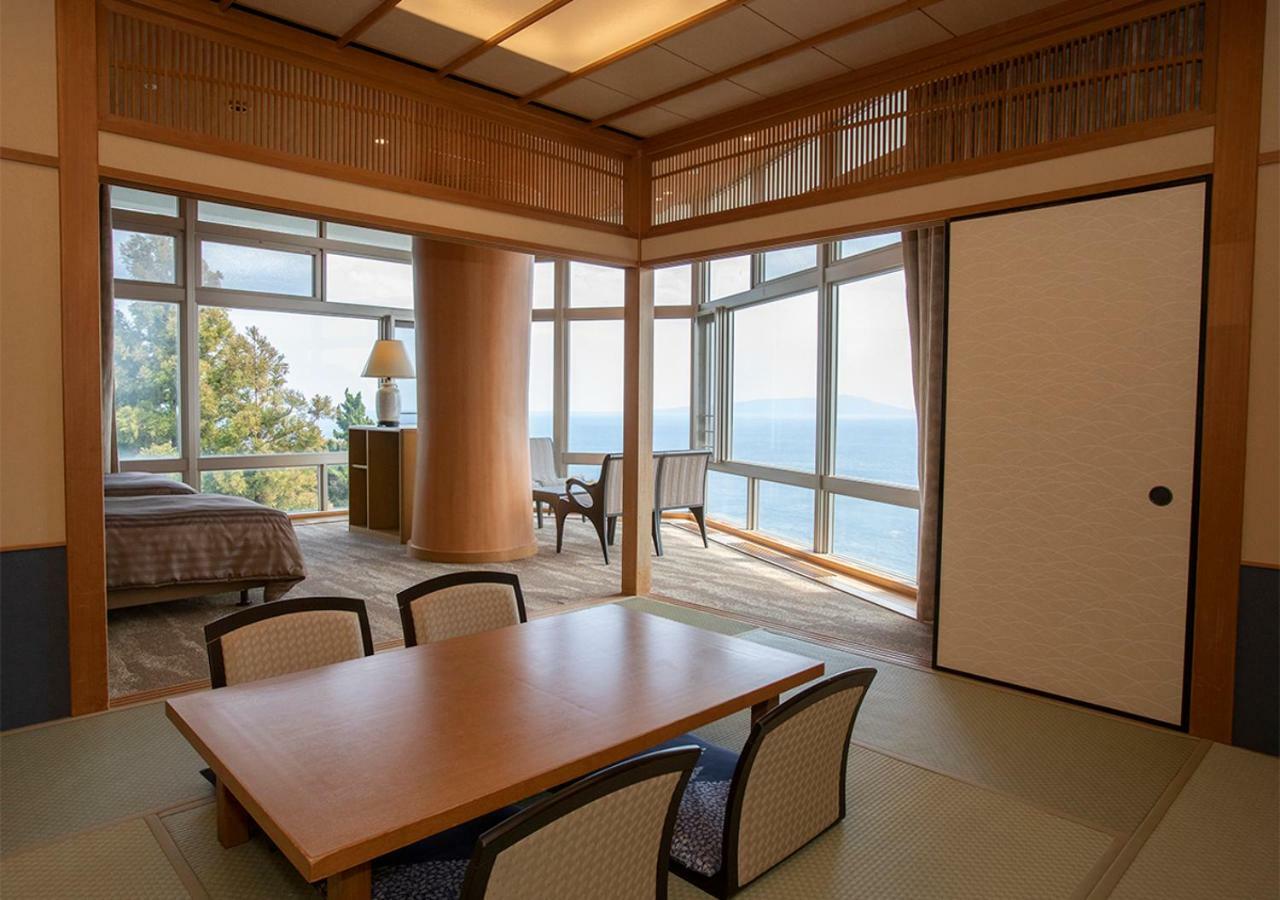 Готель Atagawa Heights Хіґашіідзу Екстер'єр фото